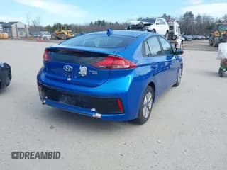✅ 2018 Hyundai Ioniq Blue • VIN: KMHC65LC9JU064316 • Lot: 42020461. Wystawiony na IAAI z przebiegiem 215 244 mil. Bezpłatny archiwum sprzedaży aukcyjnych z USA i szczegółowy raport historii pojazdu na DreamBid. Zdjęcie 4.