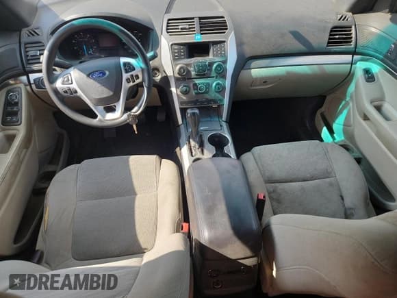 ✅ 2015 Ford Explorer • VIN: 1FM5K7B88FGA34291 • Lot: 82678275. Listed on Copart with 376,185 mi. Free auction sales archive from the USA and detailed vehicle history report at DreamBid. Image 8.