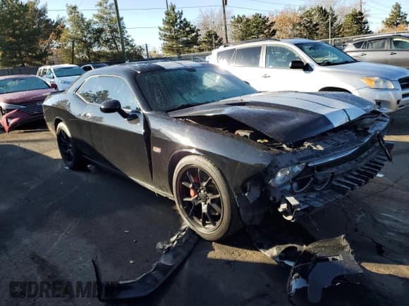 ✅ 2012 Dodge Challenger SRT-8 392 • VIN: 2C3CDYCJ3CH125406 • Lot: 82029284. Wystawiony na Copart z przebiegiem 81 141 mil. Bezpłatny archiwum sprzedaży aukcyjnych z USA i szczegółowy raport historii pojazdu na DreamBid. Zdjęcie 4.