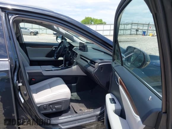 ✅ 2021 Lexus RX 350L • VIN: JTJHZKFA8M2034019 • Lot: 42243974. Listed on IAAI with 61,935 mi. Free auction sales archive from the USA and detailed vehicle history report at DreamBid. Image 5.