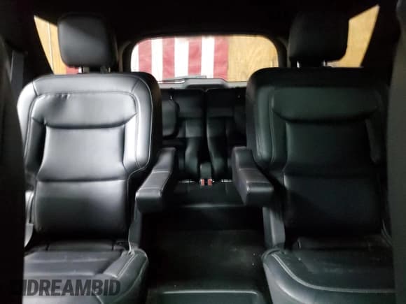 ✅ 2020 Ford Explorer XLT • VIN: 1FMSK8DH7LGA26409 • Lot: 61583685. Listed on Copart with 37,575 mi. Free auction sales archive from the USA and detailed vehicle history report at DreamBid. Image 10.