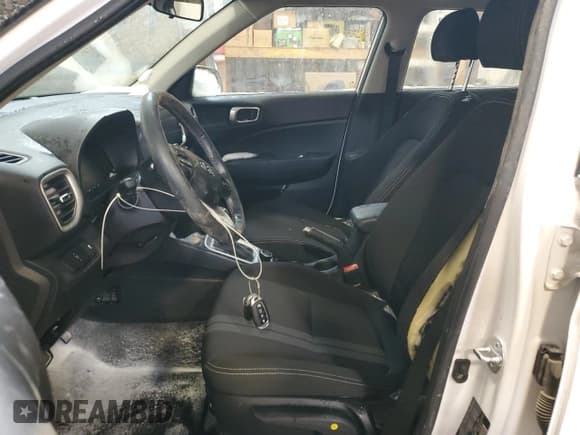 ✅ 2023 Hyundai Venue SEL • VIN: KMHRC8A37PU259668 • Lot: 89327825. Listed on Copart with 61,035 mi. Free auction sales archive from the USA and detailed vehicle history report at DreamBid. Image 7.