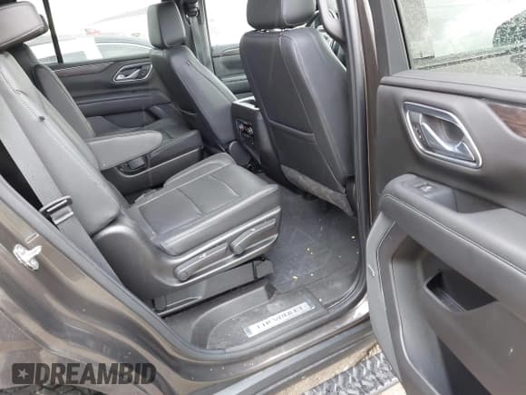 ✅ 2021 Chevrolet Tahoe Z71 • VIN: 1GNSKPKD9MR256237 • Lot: 43509946. Listed on IAAI with 61,919 mi. Free auction sales archive from the USA and detailed vehicle history report at DreamBid. Image 8.