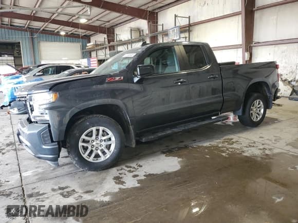 ✅ 2020 Chevrolet Silverado 1500 RST • VIN: 1GCRYEED9LZ195718 • Lot: 82565045. Listed on Copart with 103,900 mi. Free auction sales archive from the USA and detailed vehicle history report at DreamBid. Image 1.