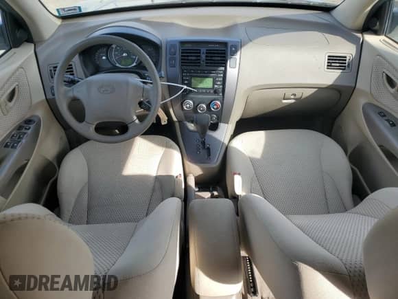 2009 Hyundai Tucson GLS with VIN KM8JM12B89U934874, listed as a Copart auction lot 71933114 with 134,770 mi miles and Salvage title. Bid and sale history available at DreamBid. Image 8.