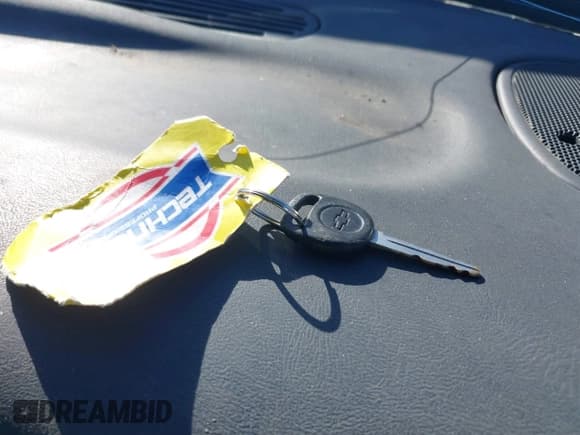 ✅ 2000 Chevrolet S-10 LS • VIN: 1GCCS1957Y8314866 • Лот: 41452658. Опубликован ранее на IAAI с пробегом 146 505 миль. Бесплатный доступ к архиву аукционных продаж из США и подробный отчёт об истории автомобиля на DreamBid. Изображение 11.