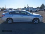 ✅ 2014 Nissan Altima 2.5 • VIN: 1N4AL3AP5EN261567 • Lot: 43390327. Wystawiony na IAAI z przebiegiem 139 285 mil. Bezpłatny archiwum sprzedaży aukcyjnych z USA i szczegółowy raport historii pojazdu na DreamBid. Zdjęcie 13.