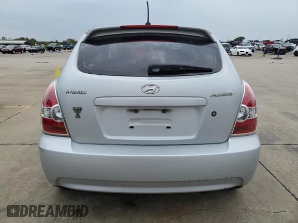 ✅ 2010 Hyundai Accent GS • VIN: KMHCM3ACXAU172747 • Лот: 69447484. Опубликован ранее на Copart с пробегом 141 026 миль. Бесплатный доступ к архиву аукционных продаж из США и подробный отчёт об истории автомобиля на DreamBid. Изображение 6.