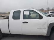 ✅ 2008 Chevrolet Silverado 2500HD 1LT • VIN: 1GCHK29K38E182871 • Lot: 42067577. Wystawiony na IAAI z przebiegiem 262 626 mil. Bezpłatny archiwum sprzedaży aukcyjnych z USA i szczegółowy raport historii pojazdu na DreamBid. Zdjęcie 13.