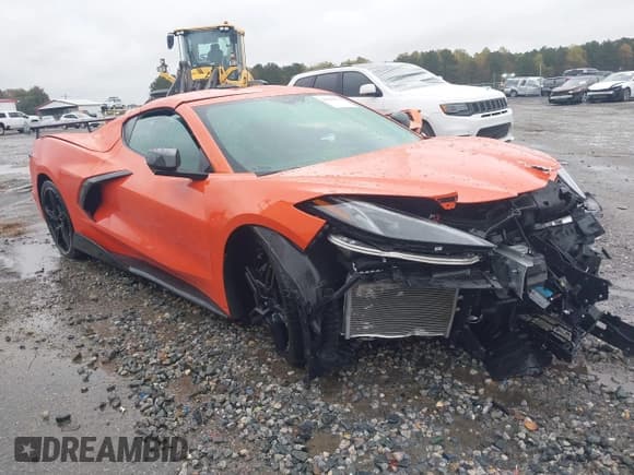 ✅ 2020 Chevrolet Corvette 2LT • VIN: 1G1Y72D46L5113071 • Lot: 43449876. Listed on IAAI with 4,656 mi. Free auction sales archive from the USA and detailed vehicle history report at DreamBid. Image 1.