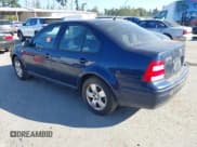 ✅ 2003 Volkswagen Jetta GL • VIN: 3VWRP69M73M197839 • Lot: 43216304. Wystawiony na IAAI z przebiegiem 233 637 mil. Bezpłatny archiwum sprzedaży aukcyjnych z USA i szczegółowy raport historii pojazdu na DreamBid. Zdjęcie 3.