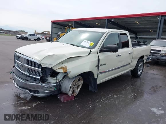 ✅ 2010 Dodge 1500 TRX • VIN: 1D7RV1GT3AS227869 • Lot: 42371119. Wystawiony na IAAI z przebiegiem 99 535 mil. Bezpłatny archiwum sprzedaży aukcyjnych z USA i szczegółowy raport historii pojazdu na DreamBid. Zdjęcie 6.