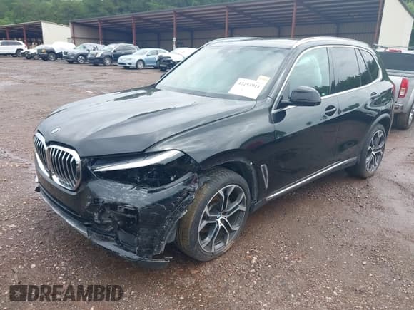 ✅ 2020 BMW X5 sDrive40i • VIN: 5UXCR4C08L9B15954 • Lot: 42253911. Wystawiony na IAAI z przebiegiem Nie podano. Bezpłatny archiwum sprzedaży aukcyjnych z USA i szczegółowy raport historii pojazdu na DreamBid. Zdjęcie 18.