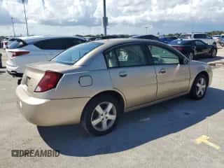 2006 Saturn ION z VIN 1G8AL55F26Z178075, wystawiony jako Copart lot #73828814 z przebiegiem 107 683 mil mil oraz Szkoda całkowita • Salvage title. Historia ofert i sprzedaży dostępna na DreamBid. Obrazek 3.