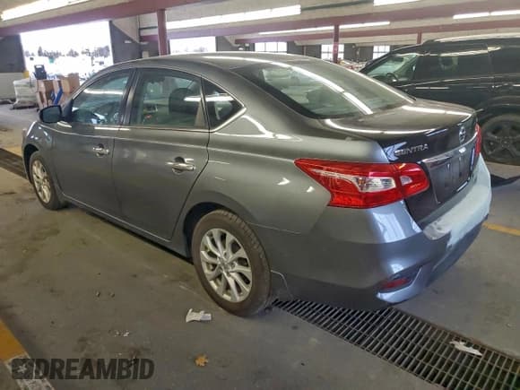 ✅ 2017 Nissan Sentra S • VIN: 3N1AB7AP1HY302047 • Lot: 91888935. Wystawiony na Copart z przebiegiem 110 999 mil. Bezpłatny archiwum sprzedaży aukcyjnych z USA i szczegółowy raport historii pojazdu na DreamBid. Zdjęcie 2.