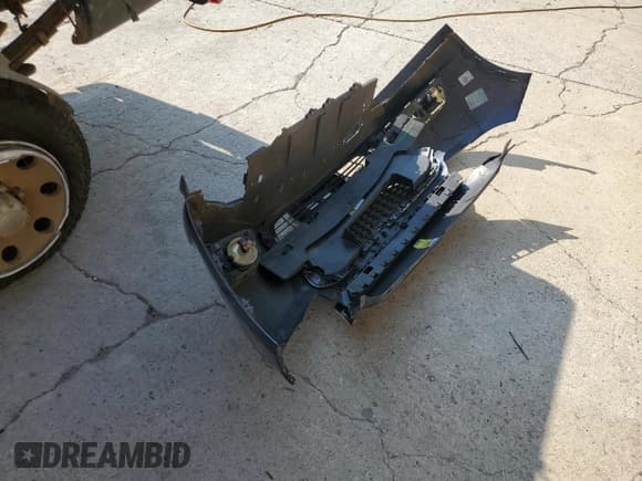 ✅ 2007 Dodge 3500 SLT • VIN: 3D7MX48A97G830618 • Lot: 66512315. Wystawiony na Copart z przebiegiem 414 244 mil. Bezpłatny archiwum sprzedaży aukcyjnych z USA i szczegółowy raport historii pojazdu na DreamBid. Zdjęcie 12.