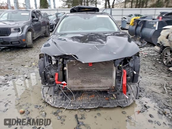 ✅ 2019 Toyota Camry LE • VIN: 4T1B11HK1KU215668 • Lot: 93371515. Listed on Copart with 125,887 mi. Free auction sales archive from the USA and detailed vehicle history report at DreamBid. Image 5.