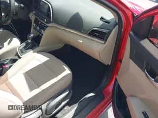 2020 Hyundai Elantra SEL с VIN 5NPD84LFXLH553098, выставлен на аукционе IAAI как лот 42955277 с пробегом 57 755 миль миль и . История ставок и продаж доступна на DreamBid. Изображение 5.