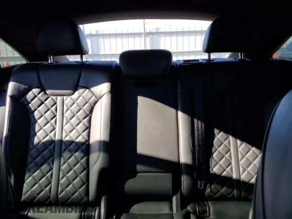 ✅ 2023 Audi SQ5 Sportback Prestige • VIN: WA134AFYXP2022021 • Lot: 42684385. Wystawiony na Copart z przebiegiem Nie podano. Bezpłatny archiwum sprzedaży aukcyjnych z USA i szczegółowy raport historii pojazdu na DreamBid. Zdjęcie 10.