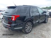 ✅ 2018 Ford Explorer Platinum • VIN: 1FM5K8HT6JGC53261 • Lot: 42423105. Wystawiony na IAAI z przebiegiem 76 694 mil. Bezpłatny archiwum sprzedaży aukcyjnych z USA i szczegółowy raport historii pojazdu na DreamBid. Zdjęcie 4.
