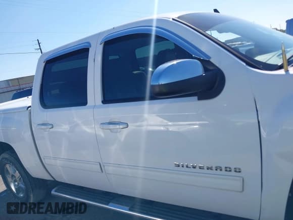 ✅ 2012 Chevrolet Silverado 1500 LTZ • VIN: 3GCPKTE70CG254159 • Lot: 43588682. Wystawiony na IAAI z przebiegiem 140 871 mil. Bezpłatny archiwum sprzedaży aukcyjnych z USA i szczegółowy raport historii pojazdu na DreamBid. Zdjęcie 13.