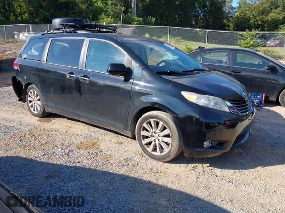 ✅ 2012 Toyota Sienna XLE • VIN: 5TDDK3DC2CS041006 • Lot: 43091188. Listed on IAAI with 178,385 mi. Free auction sales archive from the USA and detailed vehicle history report at DreamBid. Image 1.