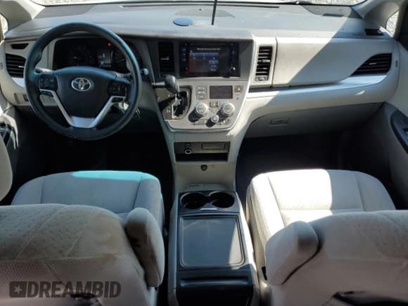 ✅ 2015 Toyota Sienna LE AAS • VIN: 5TDKK3DC3FS589057 • Lot: 80193055. Listed on Copart with 168,458 mi. Free auction sales archive from the USA and detailed vehicle history report at DreamBid. Image 8.