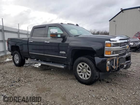 2016 Chevrolet Silverado 3500HD High Country с VIN 1GC4K1E81GF143756, выставлен на аукционе Copart как лот 83951974 с пробегом 107 319 миль миль и Списание • Salvage title. История ставок и продаж доступна на DreamBid. Изображение 4.