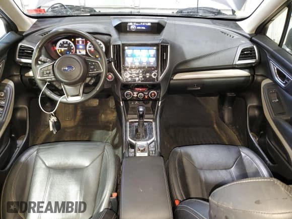 ✅ 2022 Subaru Forester Limited • VIN: JF2SKAPC4NH421240 • Lot: 85000305. Wystawiony na Copart z przebiegiem 39 933 mil. Bezpłatny archiwum sprzedaży aukcyjnych z USA i szczegółowy raport historii pojazdu na DreamBid. Zdjęcie 8.