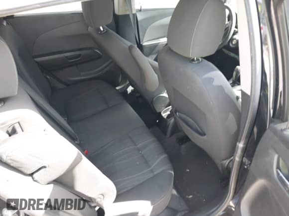 2016 Chevrolet Sonic LT с VIN 1G1JC6SH8G4134543, выставлен на аукционе IAAI как лот 43363039 с пробегом Не указан миль и . История ставок и продаж доступна на DreamBid. Изображение 8.