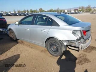 ✅ 2015 Chevrolet Cruze LS • VIN: 1G1PB5SH6F7164936 • Лот: 43354168. Опубликован ранее на IAAI с пробегом 77 345 миль. Бесплатный доступ к архиву аукционных продаж из США и подробный отчёт об истории автомобиля на DreamBid. Изображение 3.