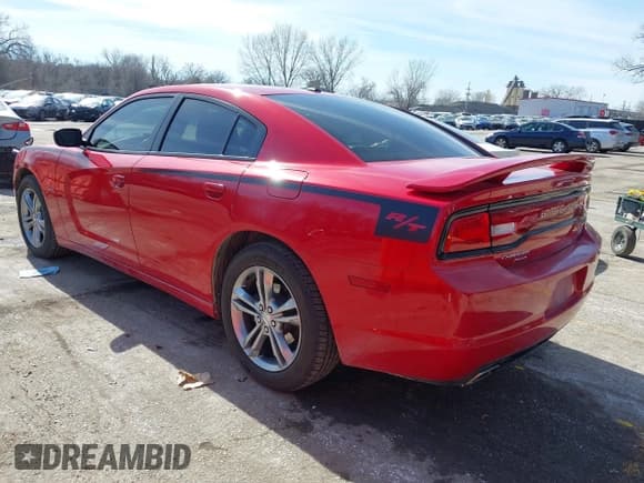 ✅ 2013 Dodge Charger RT Plus • VIN: 2C3CDXDT3DH527048 • Lot: 41661429. Listed on IAAI with 91,845 mi. Free auction sales archive from the USA and detailed vehicle history report at DreamBid. Image 3.