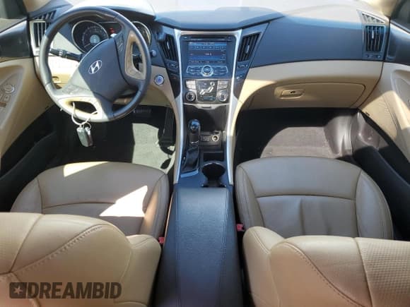 ✅ 2011 Hyundai Sonata Limited • VIN: 5NPEC4AB4BH243076 • Lot: 73999154. Wystawiony na Copart z przebiegiem 68 793 mil. Bezpłatny archiwum sprzedaży aukcyjnych z USA i szczegółowy raport historii pojazdu na DreamBid. Zdjęcie 8.