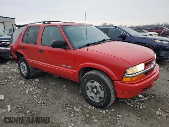 ✅ 2003 Chevrolet Blazer LS • VIN: 1GNDT13X23K178595 • Lot: 86110454. Wystawiony na Copart z przebiegiem 70 011 mil. Bezpłatny archiwum sprzedaży aukcyjnych z USA i szczegółowy raport historii pojazdu na DreamBid. Zdjęcie 4.