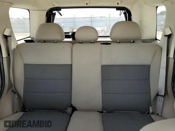 ✅ 2009 Ford Escape Hybrid • VIN: 1FMCU49359KA25561 • Lot: 59199755. Listed on Copart with 100,258 mi. Free auction sales archive from the USA and detailed vehicle history report at DreamBid. Image 10.