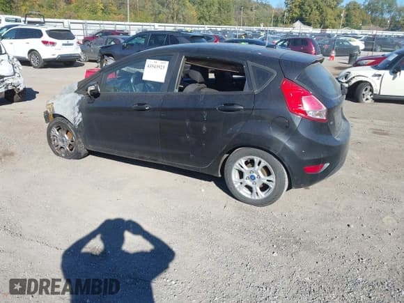 ✅ 2014 Ford Fiesta SE • VIN: 3FADP4EJ6EM107389 • Lot: 43543923. Wystawiony na IAAI z przebiegiem Nie podano. Bezpłatny archiwum sprzedaży aukcyjnych z USA i szczegółowy raport historii pojazdu na DreamBid. Zdjęcie 3.
