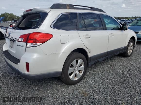 ✅ 2010 Subaru Outback Premium • VIN: 4S4BRCEC2A3348946 • Lot: 75907244. Wystawiony na Copart z przebiegiem 133 226 mil. Bezpłatny archiwum sprzedaży aukcyjnych z USA i szczegółowy raport historii pojazdu na DreamBid. Zdjęcie 3.