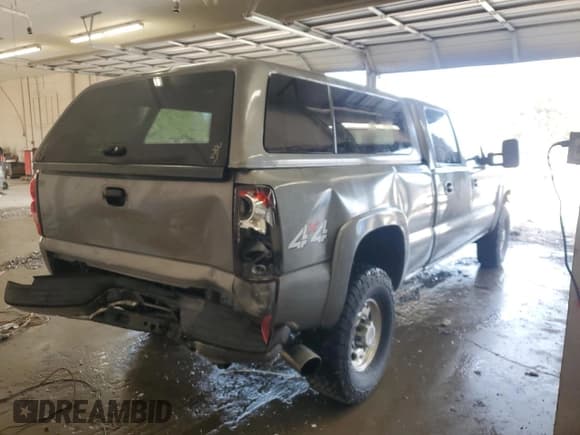 ✅ 2007 Chevrolet Silverado 2500HD LT3 • VIN: 1GCHK23D47F191646 • Lot: 72032865. Listed on Copart with 228,878 mi. Free auction sales archive from the USA and detailed vehicle history report at DreamBid. Image 3.