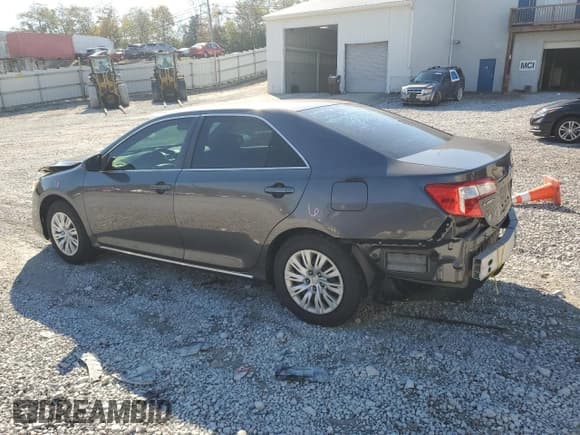 ✅ 2013 Toyota Camry LE • VIN: 4T4BF1FK6DR300289 • Lot: 91082635. Listed on Copart with 140,183 mi. Free auction sales archive from the USA and detailed vehicle history report at DreamBid. Image 2.