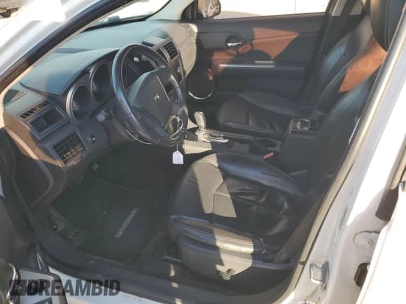 2010 Dodge Avenger R/T with VIN 1B3CC5FB1AN235197, listed as a Copart auction lot 90775525 with 130,355 mi miles and Clean title. Bid and sale history available at DreamBid. Image 7.