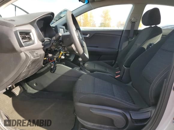 ✅ 2018 Kia Rio LX • VIN: 3KPA24AB7JE053891 • Lot: 91574065. Listed on Copart with 30,253 mi. Free auction sales archive from the USA and detailed vehicle history report at DreamBid. Image 7.