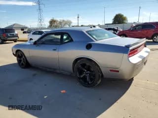 ✅ 2014 Dodge Challenger R/T Classic • VIN: 2C3CDYBT7EH105133 • Lot: 79758614. Wystawiony na Copart z przebiegiem Nie podano. Bezpłatny archiwum sprzedaży aukcyjnych z USA i szczegółowy raport historii pojazdu na DreamBid. Zdjęcie 2.
