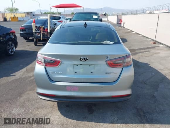 ✅ 2016 Kia Optima EX • VIN: KNAGN4AD6G5095053 • Лот: 42749880. Опубликован ранее на IAAI с пробегом 150 306 миль. Бесплатный доступ к архиву аукционных продаж из США и подробный отчёт об истории автомобиля на DreamBid. Изображение 16.