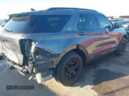 ✅ 2024 Ford Explorer Timberline • VIN: 1FMSK8JH6RGA69247 • Lot: 43416879. Wystawiony na IAAI z przebiegiem 19 432 mil. Bezpłatny archiwum sprzedaży aukcyjnych z USA i szczegółowy raport historii pojazdu na DreamBid. Zdjęcie 4.