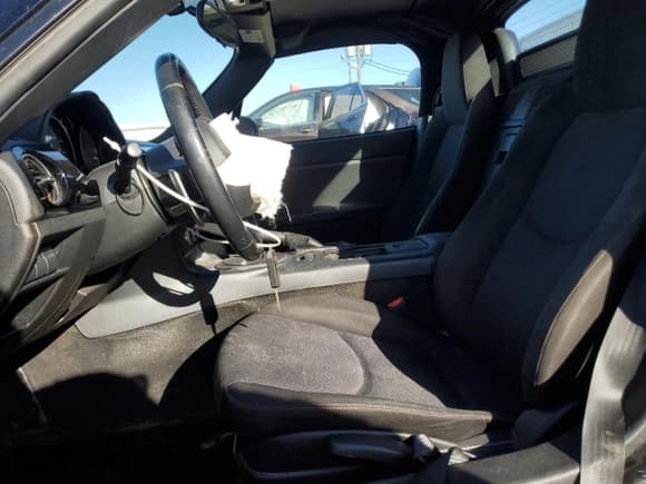 ✅ 2013 Mazda MX-5 Miata Club • VIN: JM1NC2MF7D0230759 • Lot: 90028455. Listed on Copart with 68,960 mi. Free auction sales archive from the USA and detailed vehicle history report at DreamBid. Image 7.