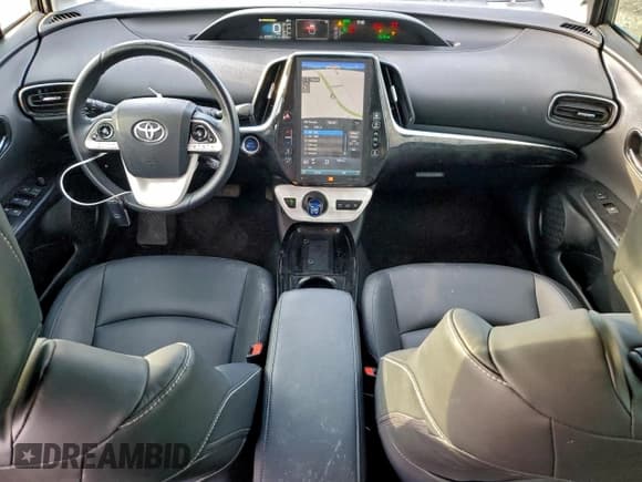 ✅ 2017 Toyota Prius Advanced • VIN: JTDKARFP2H3049838 • Lot: 96354525. Wystawiony na Copart z przebiegiem 47 247 mil. Bezpłatny archiwum sprzedaży aukcyjnych z USA i szczegółowy raport historii pojazdu na DreamBid. Zdjęcie 8.