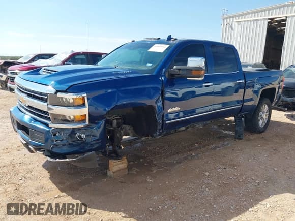 ✅ 2018 Chevrolet Silverado 2500HD High Country • VIN: 1GC1KXEY8JF277290 • Lot: 43465114. Listed on IAAI with 159,038 mi. Free auction sales archive from the USA and detailed vehicle history report at DreamBid. Image 20.