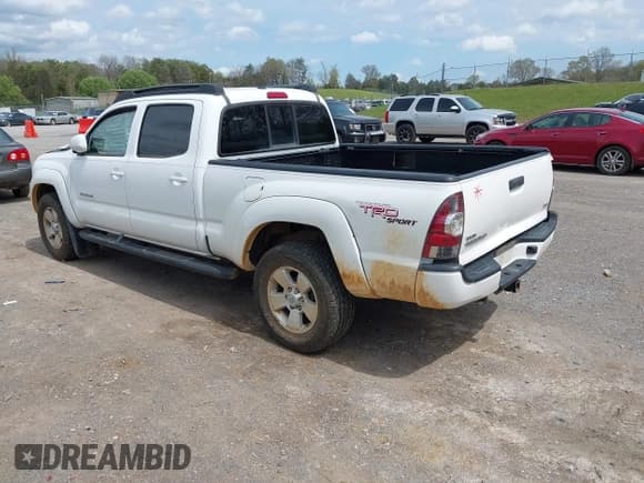 ✅ 2011 Toyota Tacoma • VIN: 3TMMU4FN1BM027692 • Лот: 41932621. Опубликован ранее на IAAI с пробегом 222 715 миль. Бесплатный доступ к архиву аукционных продаж из США и подробный отчёт об истории автомобиля на DreamBid. Изображение 3.