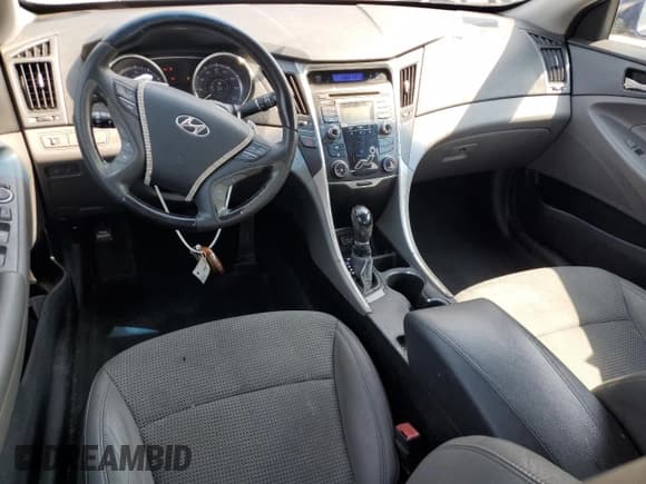 ✅ 2011 Hyundai Sonata Limited • VIN: 5NPEC4AC4BH027141 • Лот: 59299375. Опубликован ранее на Copart с пробегом 171 001 миль. Бесплатный доступ к архиву аукционных продаж из США и подробный отчёт об истории автомобиля на DreamBid. Изображение 8.