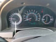 ✅ 2010 Mercury Milan • VIN: 3MEHM0HA1AR665722 • Lot: 71629835. Wystawiony na Copart z przebiegiem 145 473 mil. Bezpłatny archiwum sprzedaży aukcyjnych z USA i szczegółowy raport historii pojazdu na DreamBid. Zdjęcie 9.